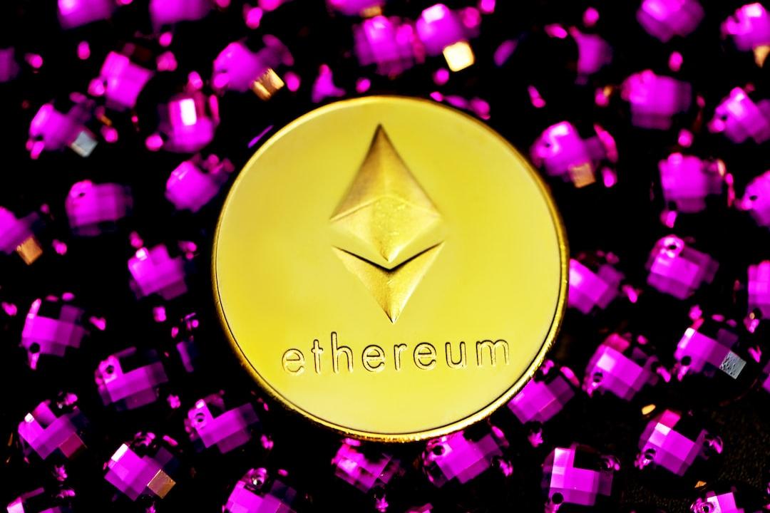 FLOKI 在趨勢線反彈後獲得 100% 增幅，瞄準自 2022 年以來的第三次重大突破